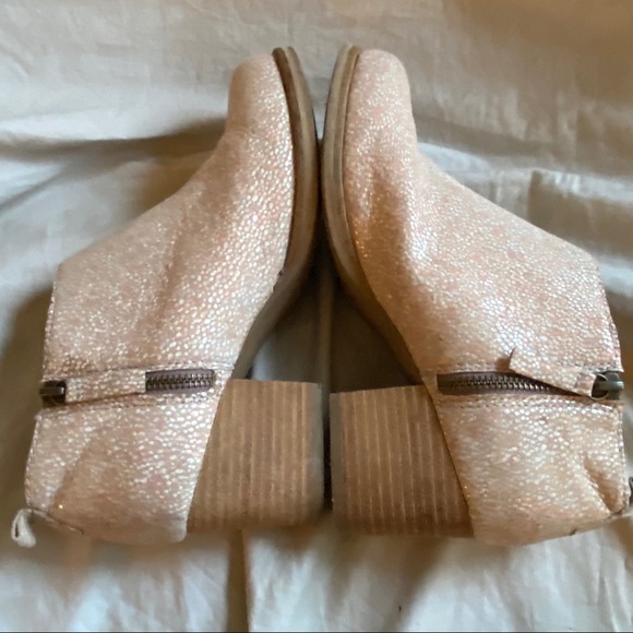 Cooperative ankle boots block heel sz 8 from anthropologie good condition - Picture 6 of 8